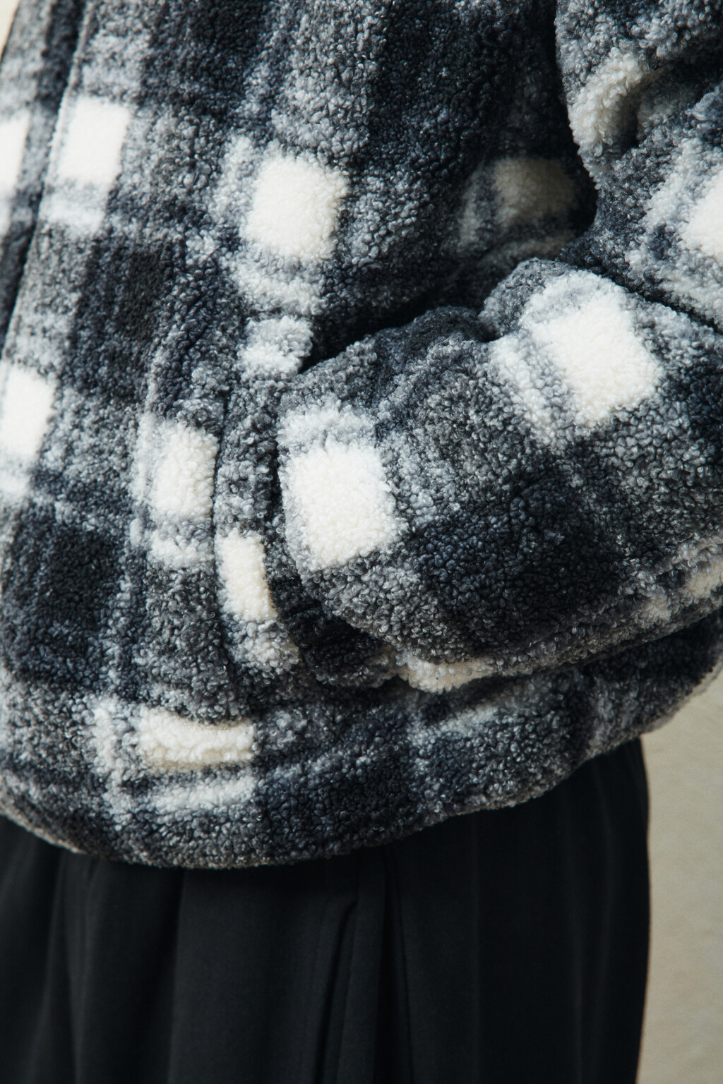 Куртка-бомбер плюшевая в клетку - цвет мультиколор - 6